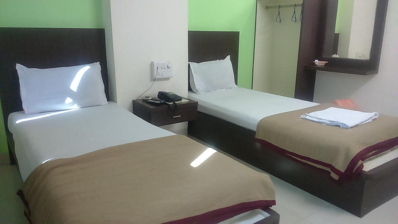 Hotel Parth Executive Latur Экстерьер фото
